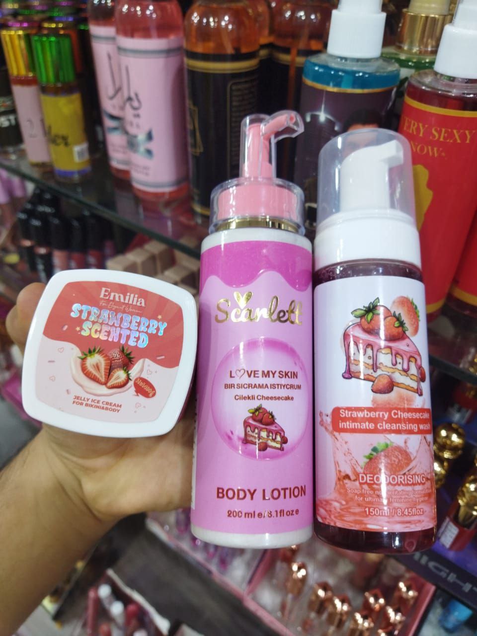 عرض خاص جدا  لوشن +مخمريه+غسول الطهاره  وكل ده بسعر 180ج