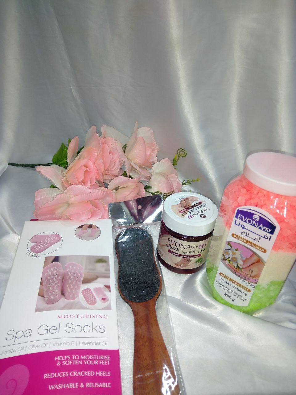 عرض القنبله 4قطع الباديكير ملح +كعب غزال+مبرد+شراب سيلكون كل ده بسعر١٠٠ج